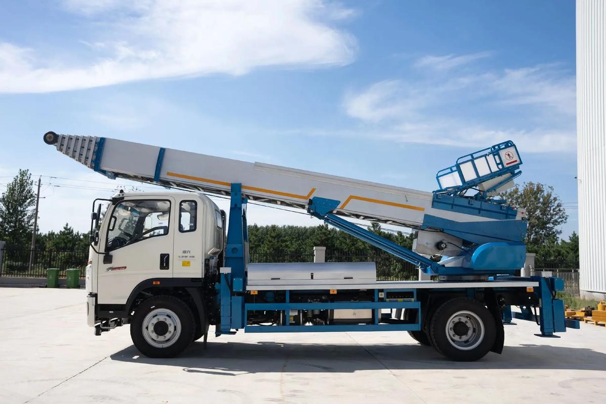 镇江润州云梯上料车租赁费用